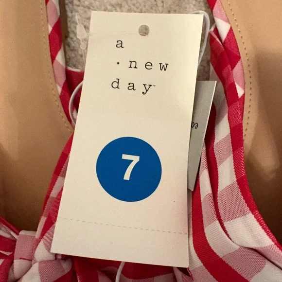 A New Day Red Gingham Women's Shoes Bow Size 7 - Picture 2 of 5